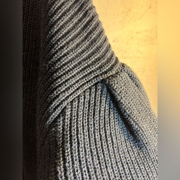 Sweater dress by Free Assembly, charcoal grey, XL, beautiful detailed sleeve - Picture 4 of 7